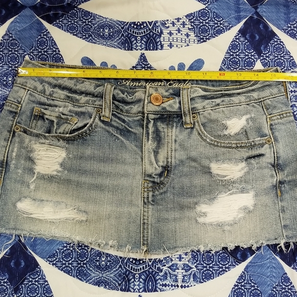 American eagle denim mini skirt size 2 distressed - Picture 4 of 5